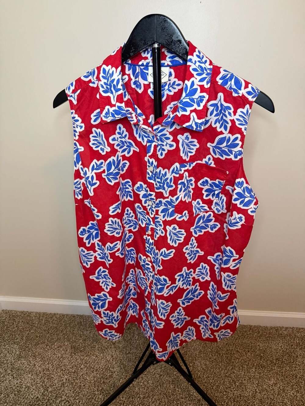 St. John's Bay Women's Sleeveless Button-Down Shirt Floral Print Size 1X
